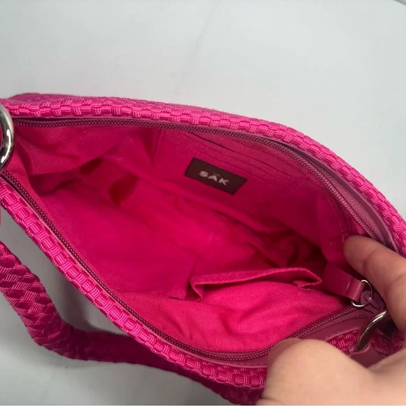 The Sak Woven Pink Fuchsia Cotton Silver Charm Zip Shoulder Bag NWOT - Picture 8 of 13